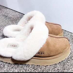 🥿 UGG Disquette platform slippers